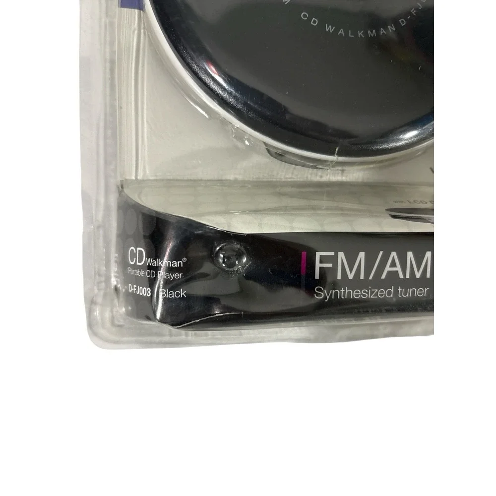 Brand New Sealed Sony D-FJ003 Black color CD Walkman PACKAGE‎ DAMAGE